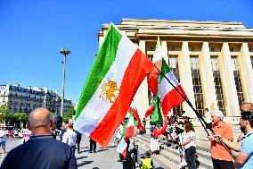 Rally Of Iranians Against The Regime Of Tehran - Paris