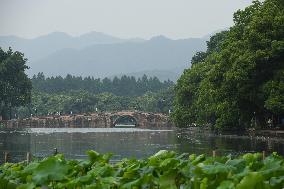 CHINA-HUANGSHAN-HANGZHOU-HIGH-SPEED RAILWAY-TOURISM (CN)