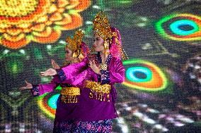 Malay Traditional Offering Dance