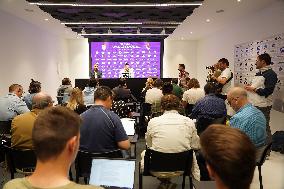 Ronaldo Nazario De Lima Press Conference - Valladolid