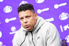 Ronaldo Nazario De Lima Press Conference - Valladolid