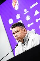 Ronaldo Nazario De Lima Press Conference - Valladolid