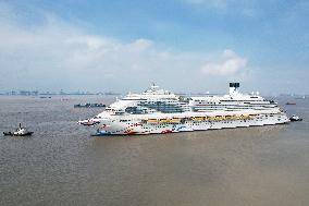 China First Domestically Built Large Cruise Liner Adora Magic City