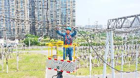 Power Grid Maintenance