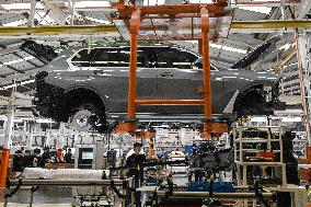 INDONESIA-JAKARTA-BMW CAR-ASSEMBLY