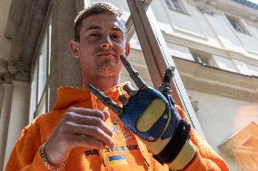 Modern Prosthetic Help For Injured Ukrainians