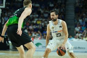 Real Madrid v Joventut Badalona - Liga Endesa