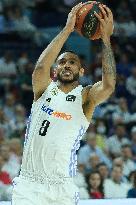 Real Madrid v Joventut Badalona - Liga Endesa