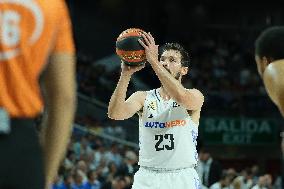 Real Madrid v Joventut Badalona - Liga Endesa