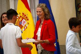 Infante Elena At Children And Youth Painting Contest For Schools Awards - Madrid