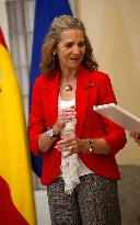 Infante Elena At Children And Youth Painting Contest For Schools Awards - Madrid