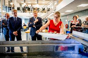 King Willem-Alexander Visits Shipping and Transport College - Rotterdam