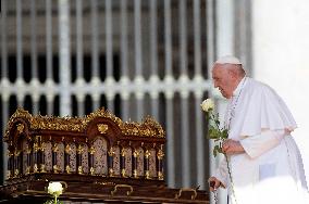 Pope Francis Weekly General Audience - Vatican