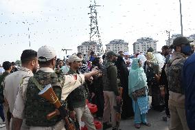 Kashmiri Muslims Leave For Annual Hajj Pilgrimage