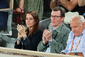 Roland Garros 2023 - Celebrities In The Stands - Day 11 NB