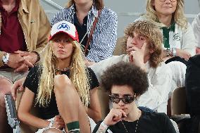 Roland Garros 2023 - Celebrities In The Stands - Day 11 NB