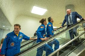 Sen. Kelly Hosts NASA SpaceX Crew-5 Mission Astronauts - Washington