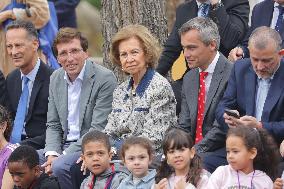 Queen Sofia Visits The Zoo - Madrid