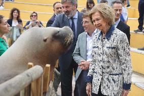 Queen Sofia Visits The Zoo - Madrid