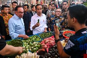 Indonesian President Joko Widodo Visits Malaysia