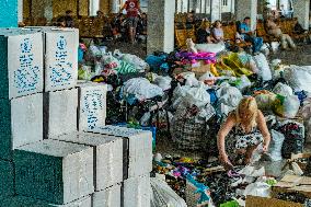 Humanitarian Aid Collection In Mykolaiv For The Civilians Affected By The Dnipro River Fllood In Kherson