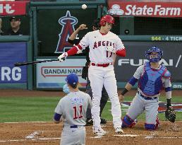 Baseball: Cubs vs. Angels