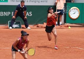 (SP)FRANCE-PARIS-TENNIS-ROLAND GARROS-FRENCH OPEN-WOMEN'S DOUBLES