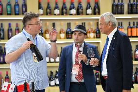 CHINA-NINGXIA-INT'L WINE CONFERENCE-EXPO (CN)