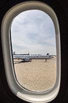 United Airlines Boeing 757 Taxiing At Chicago O'Hare Airport