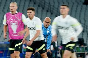 Manchester City FC Training Session - UEFA Champions League: Final