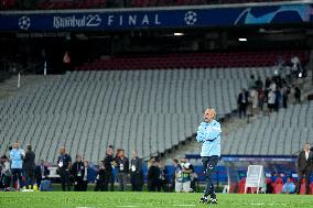 Manchester City FC Training Session - UEFA Champions League: Final