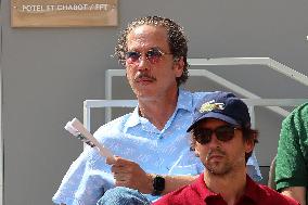 Roland Garros 2023 - Celebrities In The Stands - Day 13 NB