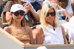 French Open - Stella Belmondo and Natty Tardivel At The Stands