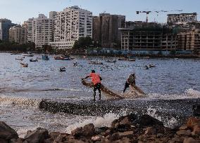 Daily Life In Mumbai