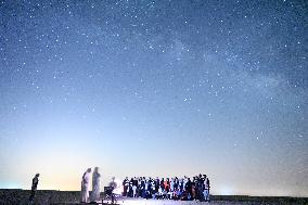 KUWAIT-JAHRA GOVERNORATE-STAR-OBSERVING