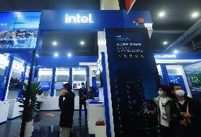2023 Q1 Intel Revenue Decline