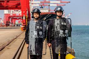 Border Control Station Police Container TerminalTto Carry Out A Drill In Qingdao