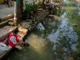 Indonesia: Residents Choose Polluted River Water To Conserve Clean Water