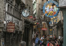 Daily Life In Mont-Saint-Michel