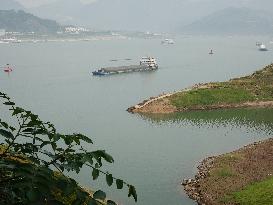 Three Gorges Reservoir Water Level Drops