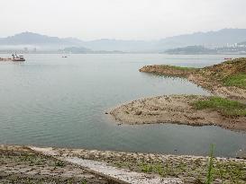 Three Gorges Reservoir Water Level Drops