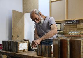 SYRIA-DAMASCUS-HANDICRAFT-BOX