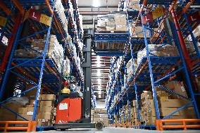 618 Shopping Festival Suning Logistics Center