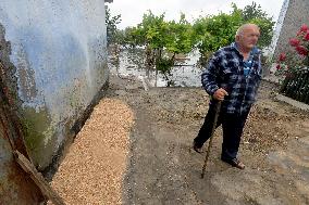 UKRAINE-CRISIS-MYKOLAIV-DAM-COLLAPSE