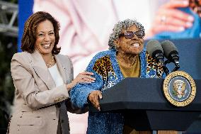 DC: President Biden Hosts a Juneteenth Concert on the South Lawn