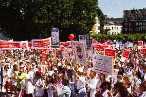 Nationwide Pharmacist Go On Strike In Germany