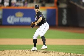 New York Yankees v New York Mets