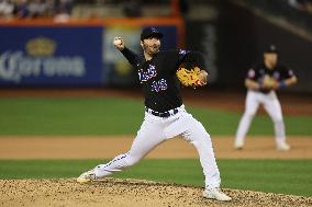 New York Yankees v New York Mets