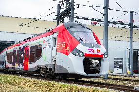 First French Hybrid Train Put Into Service By The Occitanie Region