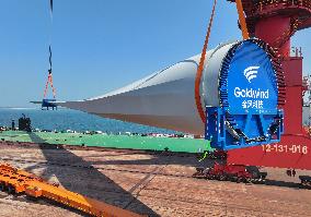 China Longest Wind Turbine Blade